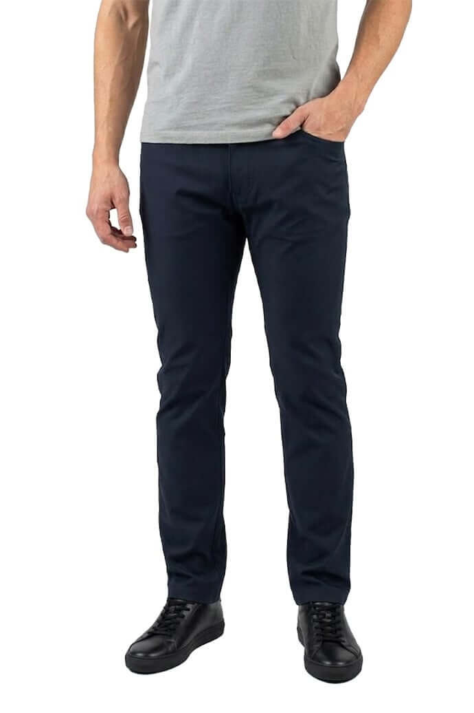 Performance Chinos